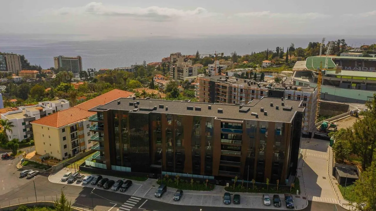 Modern 2 Bedroom Flat In Condo With Swimming Pool Funchal (Madeira)